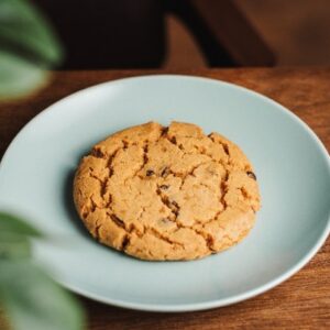 Karamellitükkidega küpsis