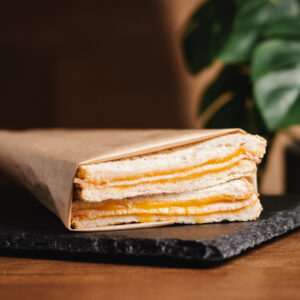 Grillvõileib singi-juustu